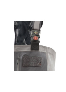 Simms Sharkfin Buckle With wader
